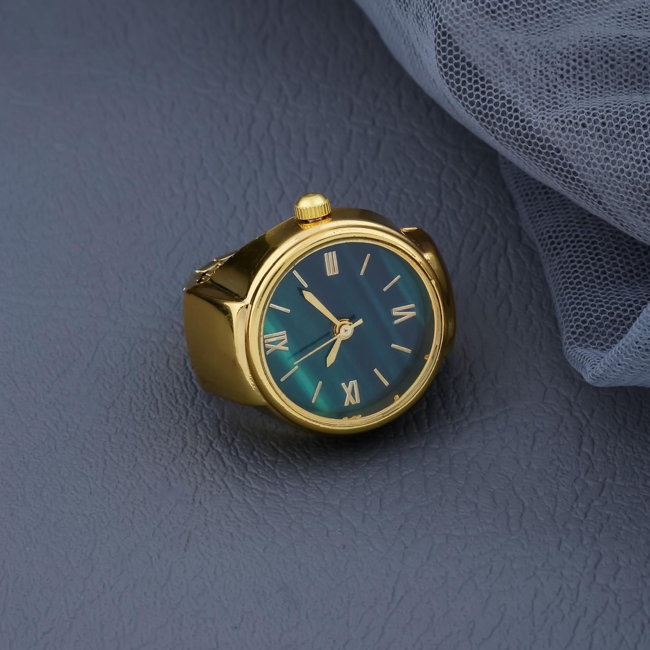 Stylish Finger Timepiece for Men & Women